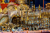 Street life around the Sri Meenakshi-Sundareshwarar Temple of Madurai. Tamil Nadu.  